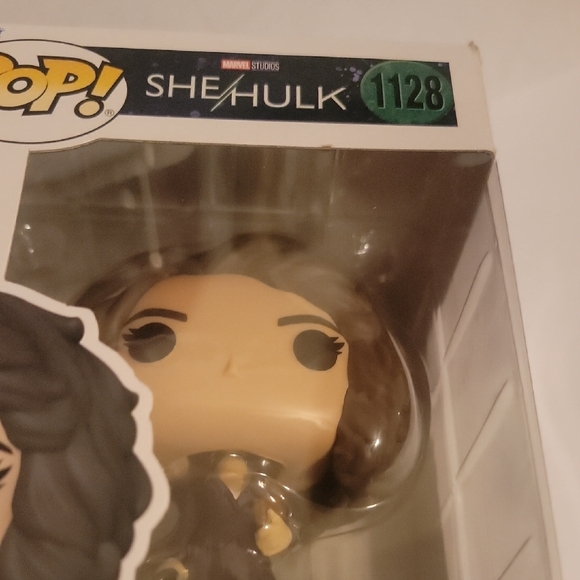 Funko Pop She-Hulk Series with Green and Purple - Picture 4 of 5